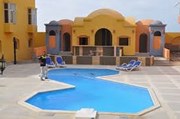 1 bedroom-el dora-pool-view-for-sale00006_538ce_lg.jpg